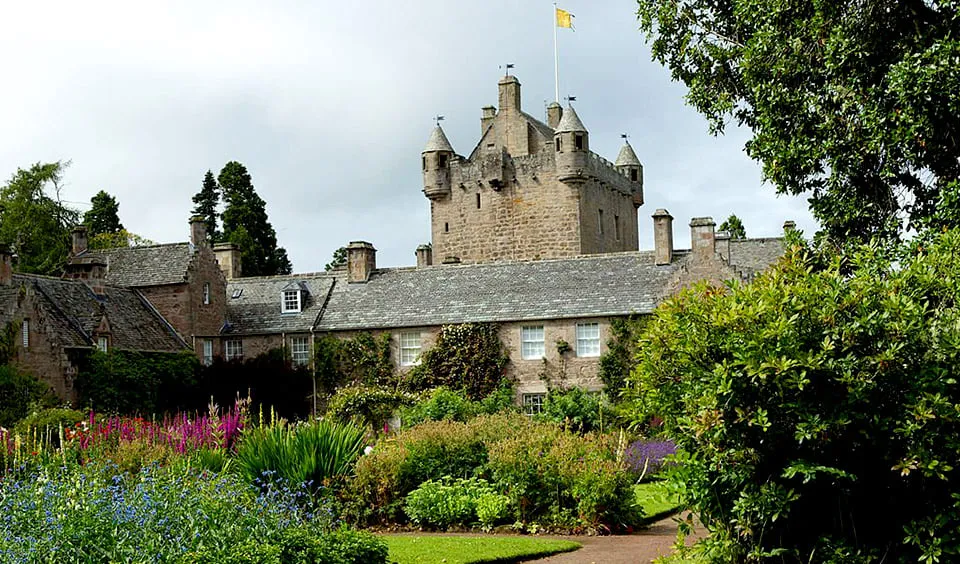 Highland Castle Tours
